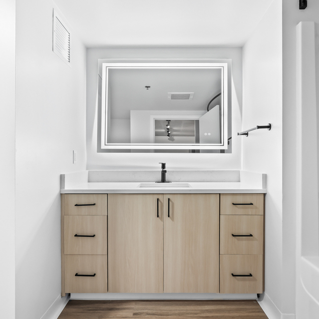 Asa Flats and Lofts - Bathroom