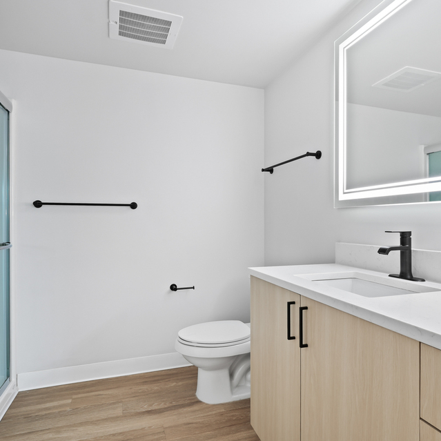Asa Flats and Lofts - Bathroom